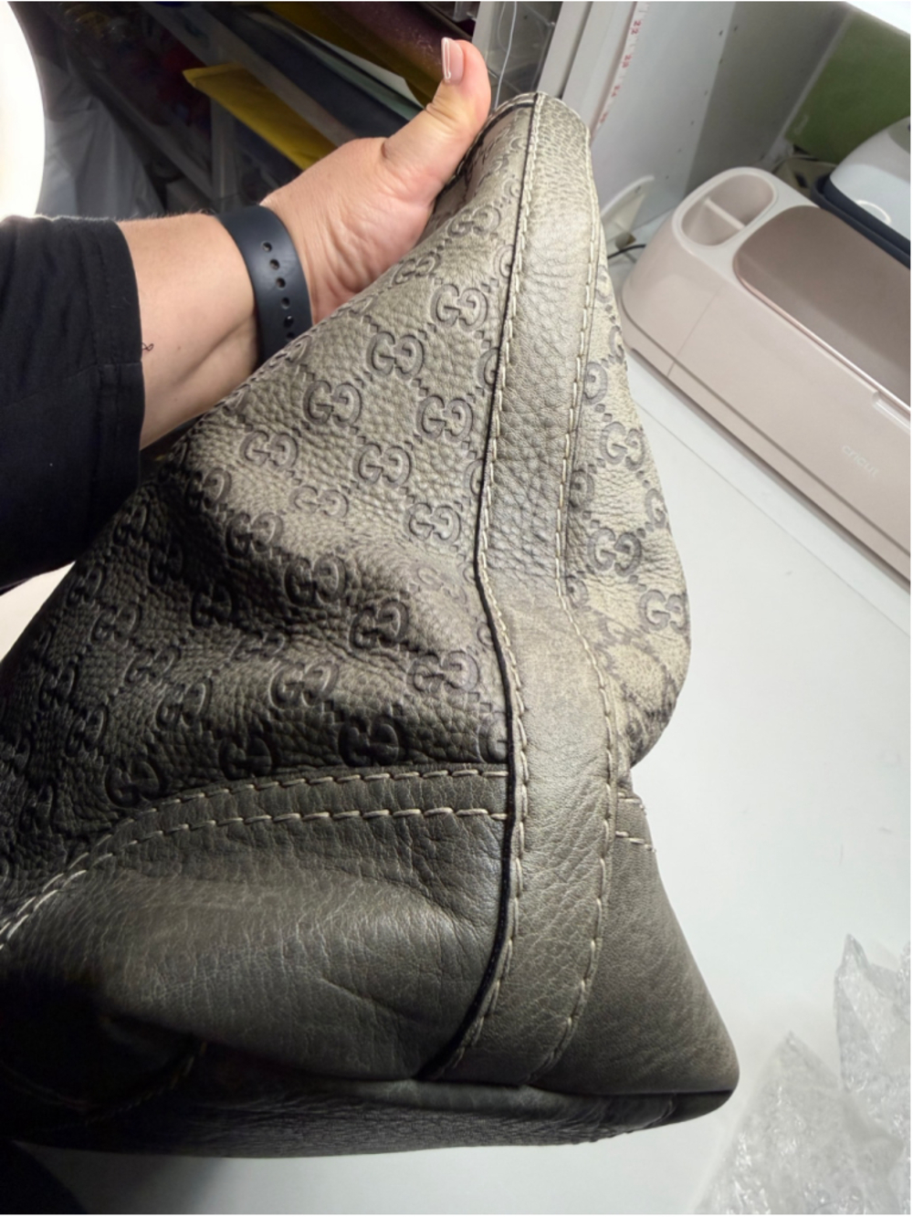 Women's Gucci GG Guccissima Leather Tote Bag, One Size, Grey and Gold - Picture 4 of 16